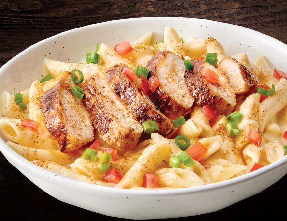 Cajun Chicken Pasta
Served with a garlic breadstick
